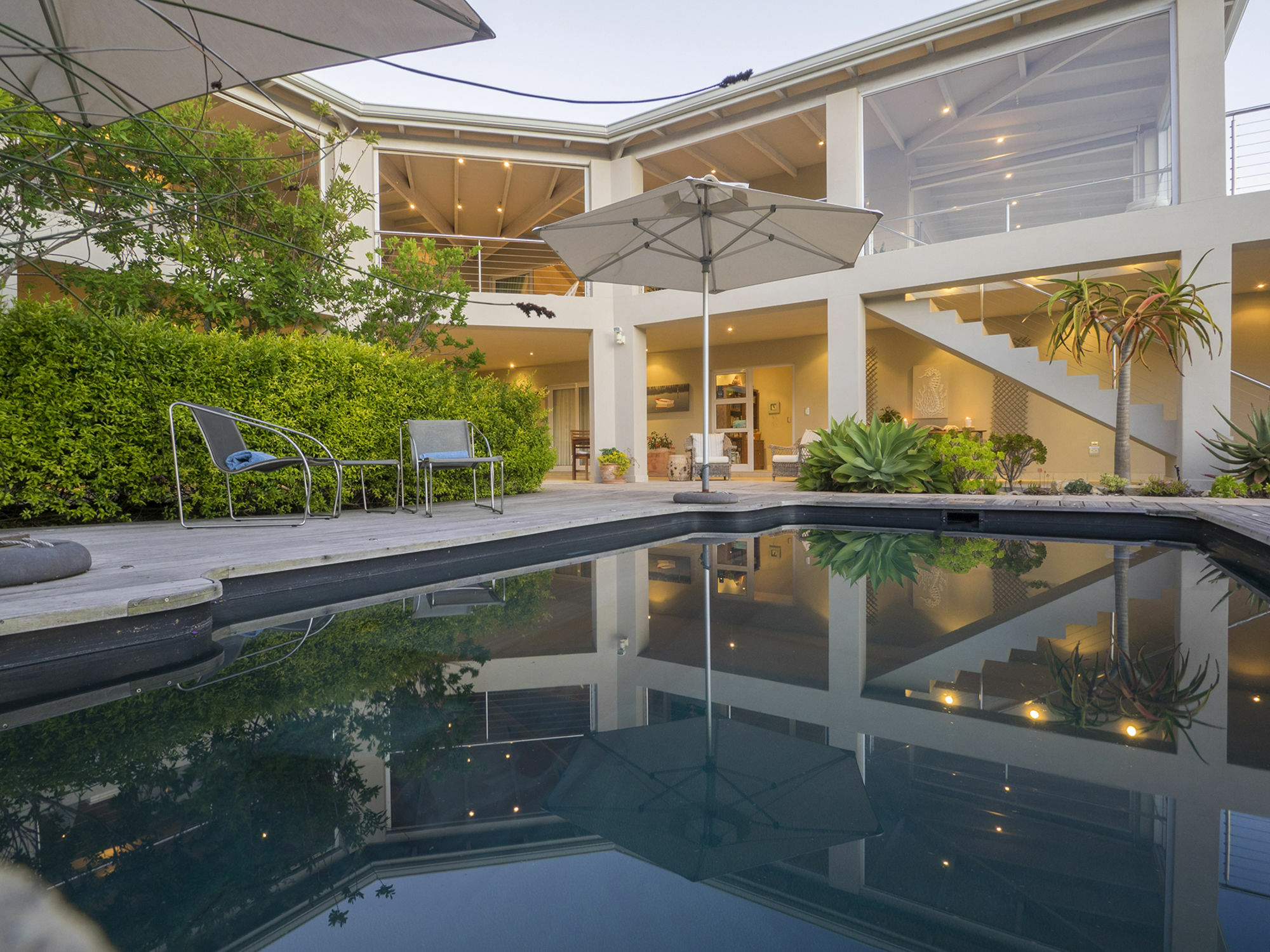 Bahari Beach House Плеттенберг-Бей Экстерьер фото